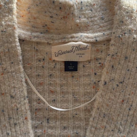 NWOT Universal Thread Cozy Button Cardigan - Picture 2 of 3